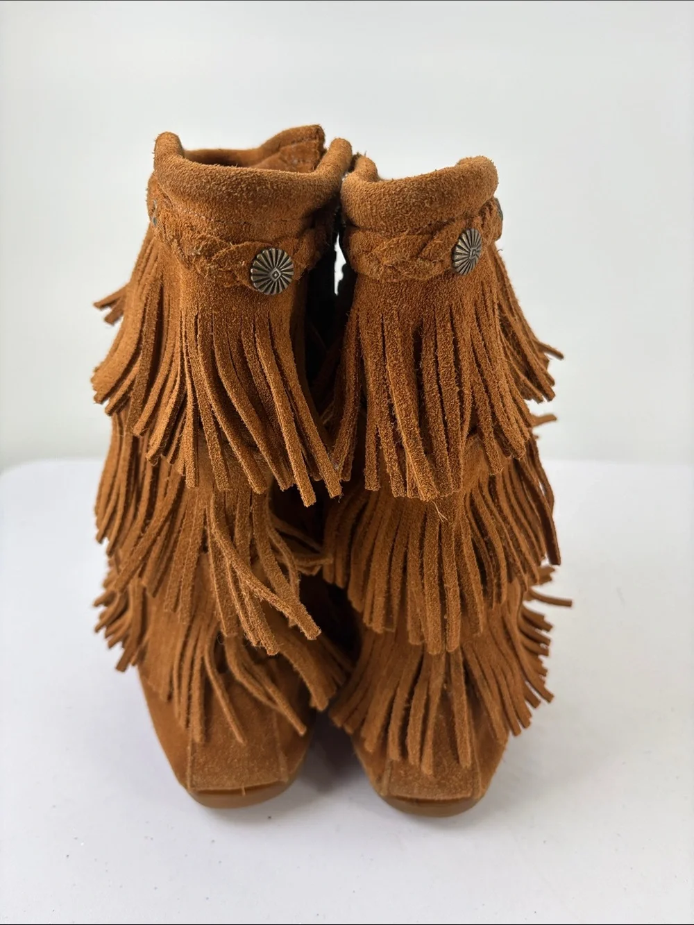 🐨 Minnetonka Kids Triple Fringe Suede Boots - Brown